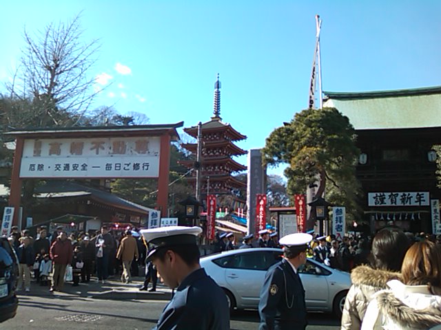 高幡不動尊の入口